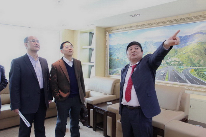 依托中交通力組建的“陜西省公路交通工程技術研究中心”通過驗收
