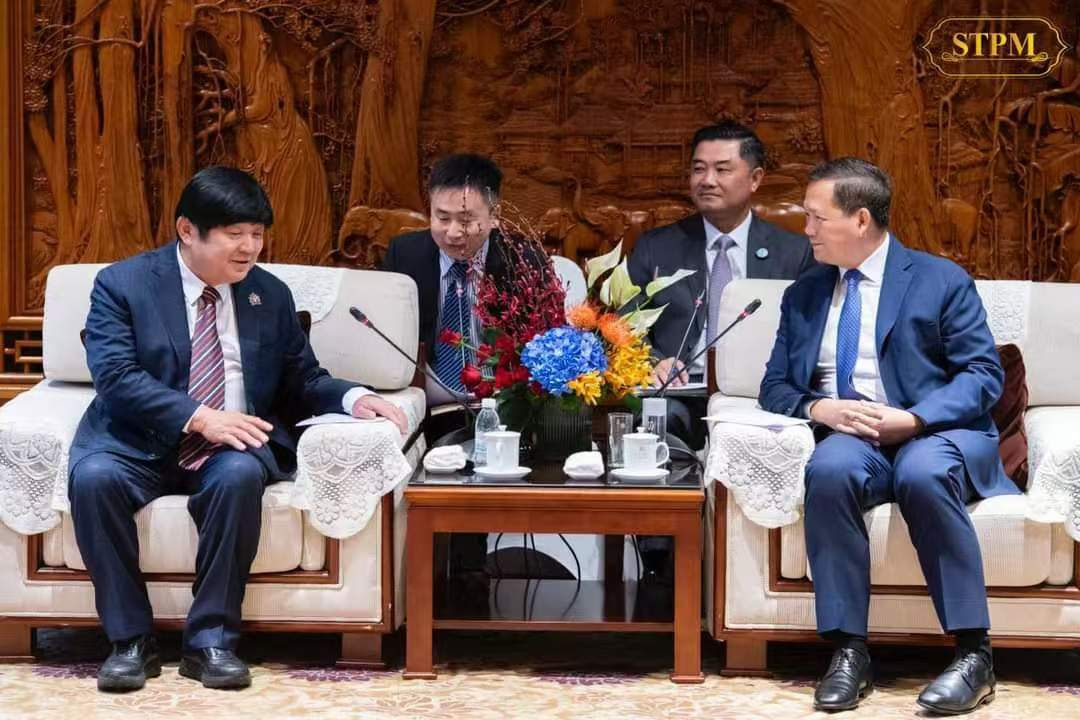 創始人孫忠弟與柬埔寨王國總理洪瑪奈座談交流
